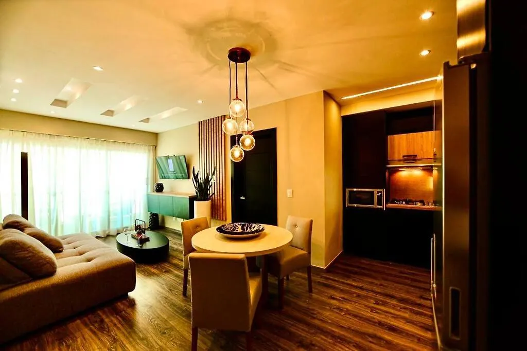 Royalsuite 1Bdr-Poll-Gym-Saune-G17 Santo Domingo